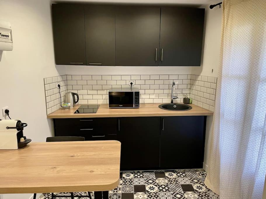 Le Moulin 3 - Appartement Tout Confort Centre Ville - Beziers - Wifi - Tv Connecte Esterno foto